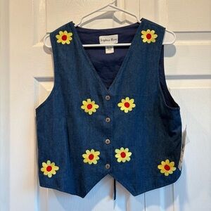 Vintage NWT Sophia Rose Chambray Embroidered Daisy Vest - Size Medium